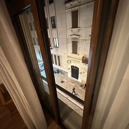 B&B Degli Artisti Suite Lecce Bagian luar foto