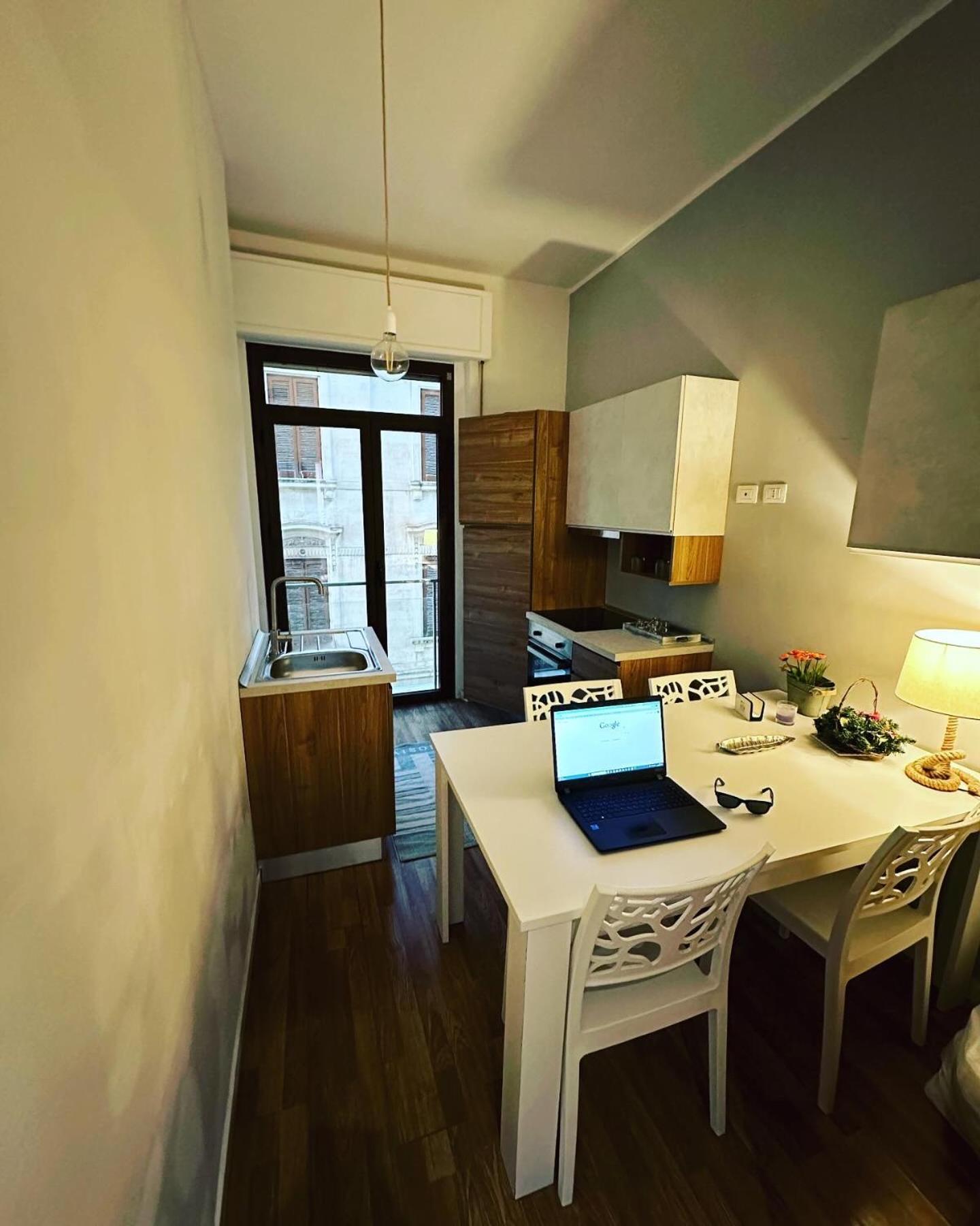 B&B Degli Artisti Suite Lecce Bagian luar foto